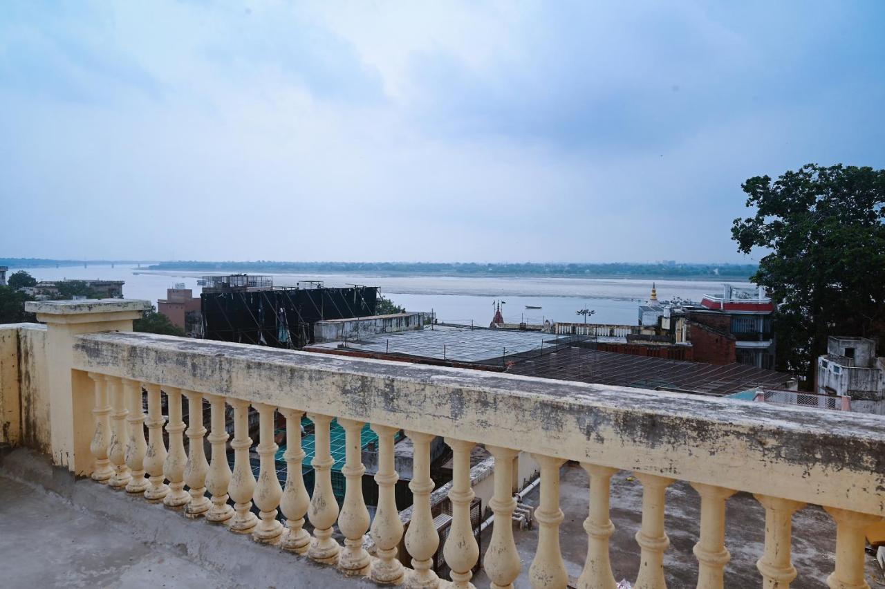 Ganga Darshanam Guesthouse At Dashashwamedh Ghat Варанаси Екстериор снимка