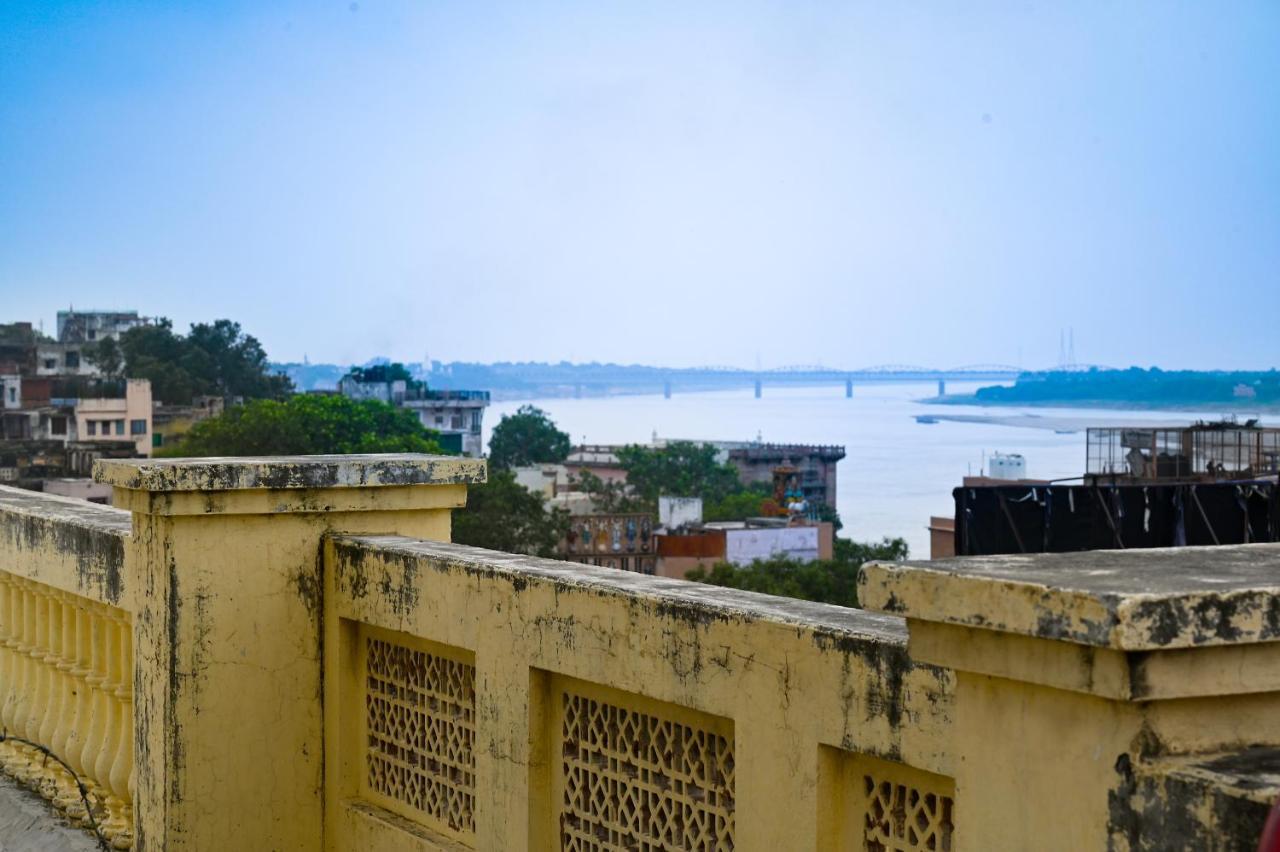 Ganga Darshanam Guesthouse At Dashashwamedh Ghat Варанаси Екстериор снимка